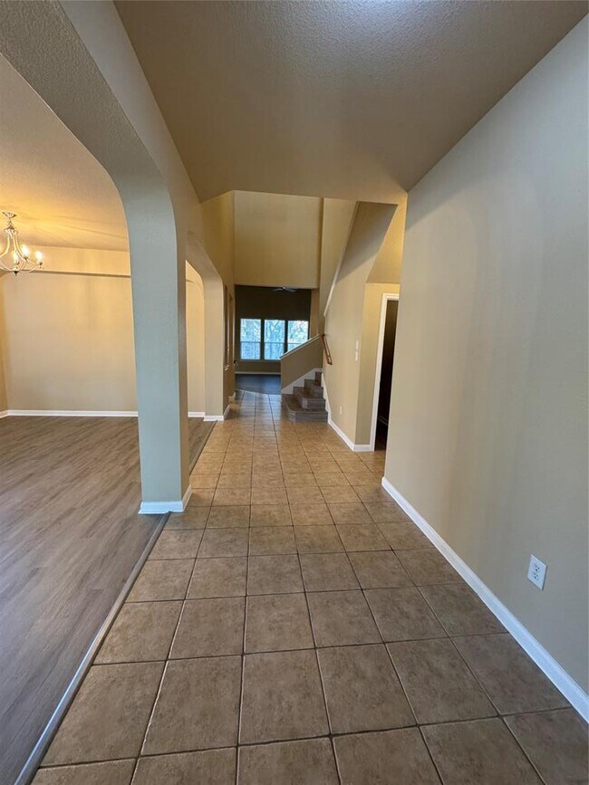 Building Photo - 3701 Turkey Path Bend