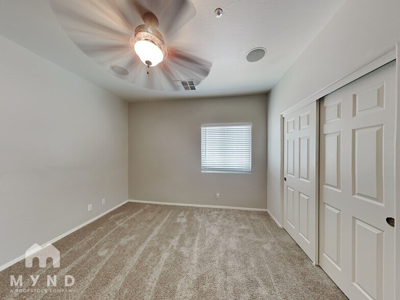 Building Photo - 12853 N 87th Dr