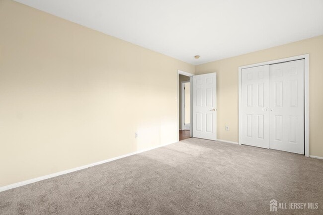 Building Photo - 1606 Madaline Dr