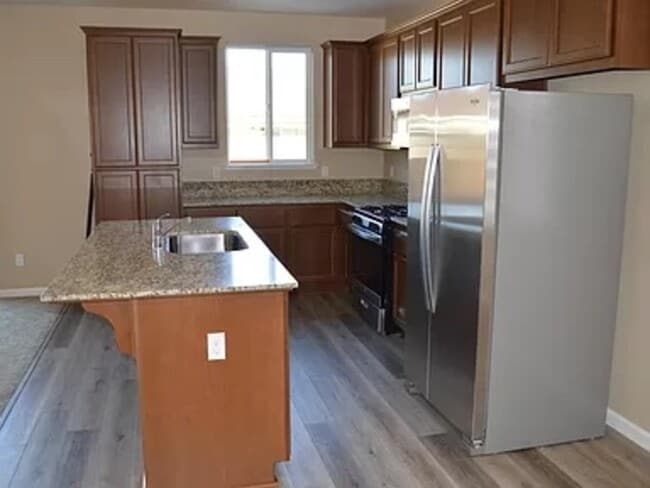 Building Photo - 4450 Lacy Ln