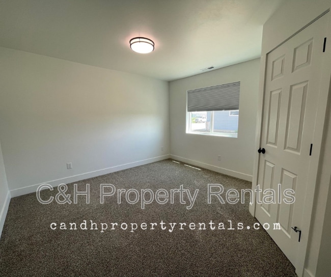 Building Photo - 4612 Liahona Ln