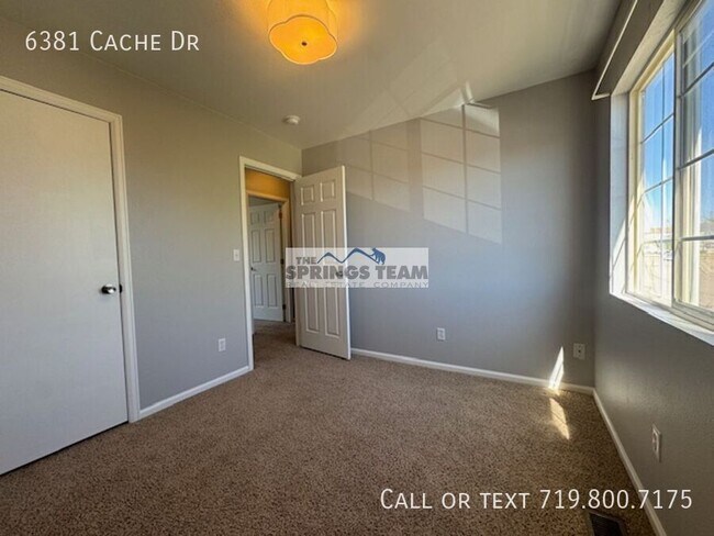 Building Photo - 6381 Cache Dr