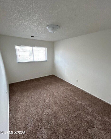 Building Photo - 901 Virbel Ln