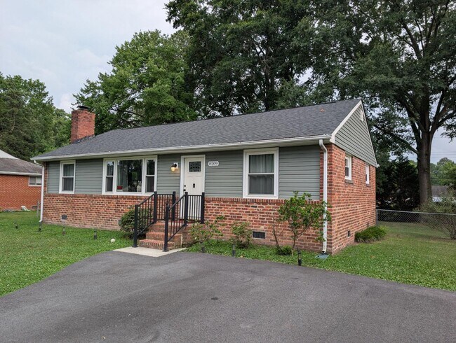 Building Photo - 8209 Reinland Dr