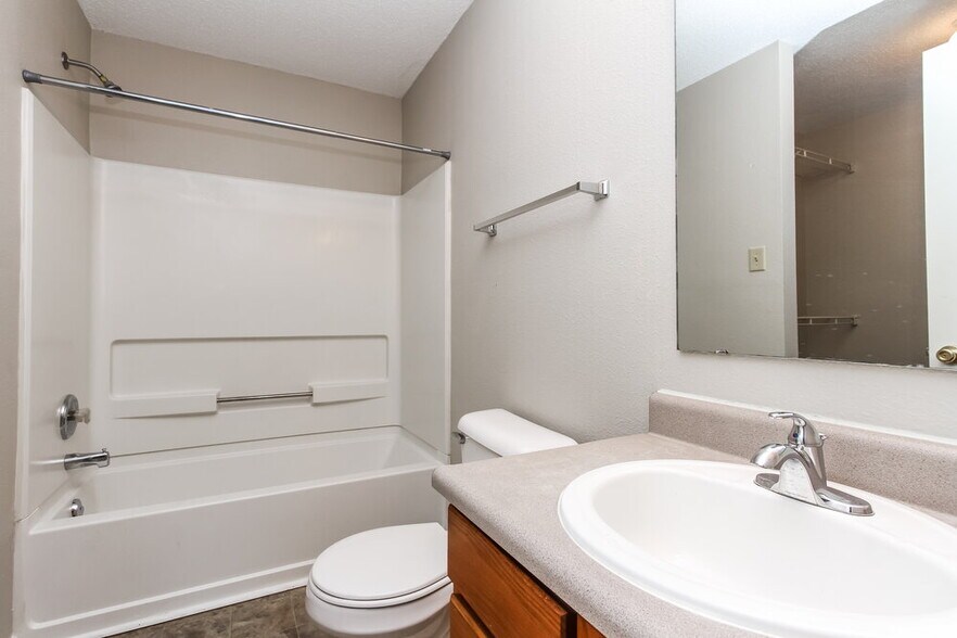 Building Photo - 3015 Redland Ln