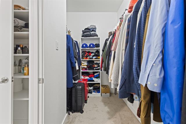 Building Photo - 2052 Dove Creek Ln