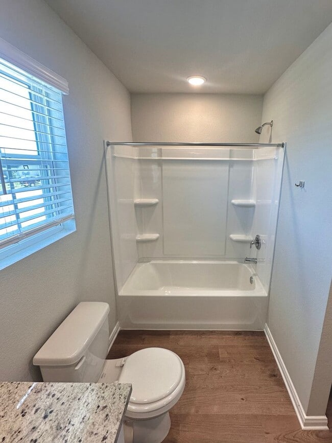 Building Photo - Luxury 2-Story, 3-Bed/ 2.5-Bath Duplex in ...