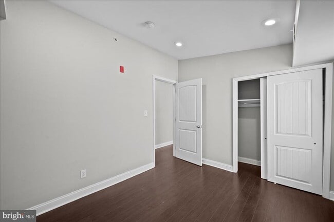 Building Photo - 1325 N Franklin St