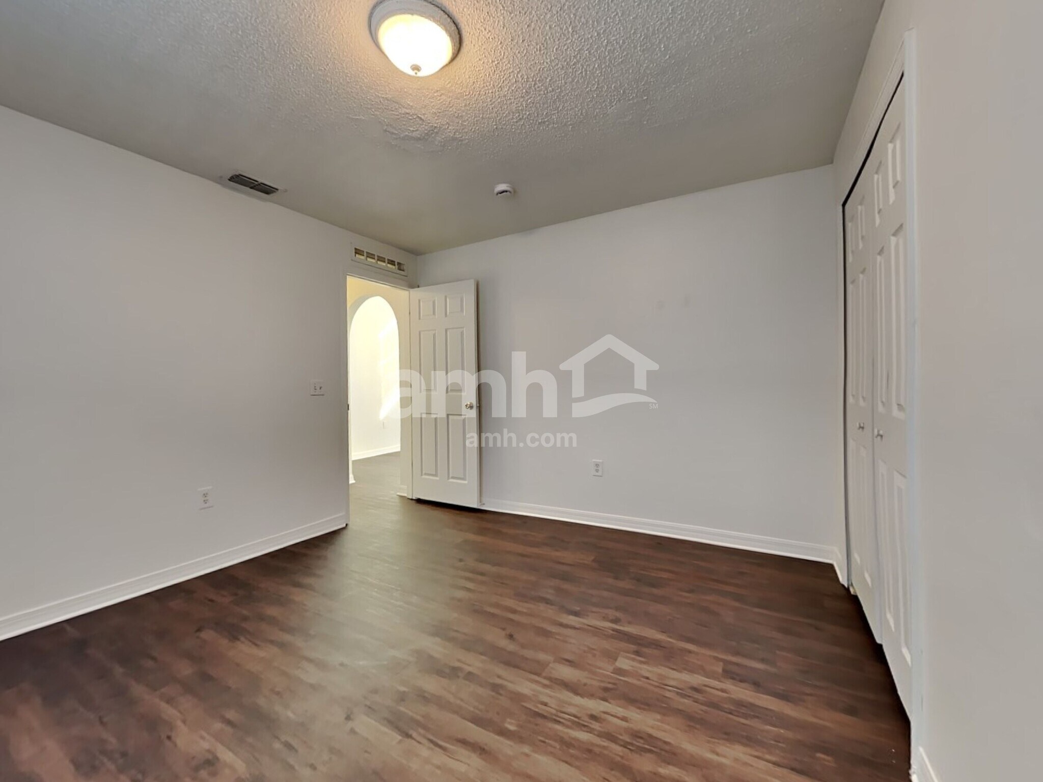 Building Photo - 6686 Gentle Oaks Dr E