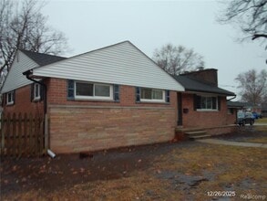 Building Photo - 4656 Toepfer Rd