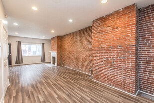 Building Photo - 132 S 20th St