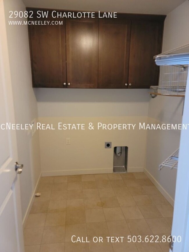 Building Photo - 29082 SW Charlotte Ln