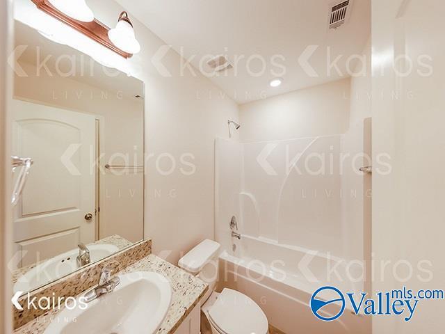 Building Photo - 711 Park Ln