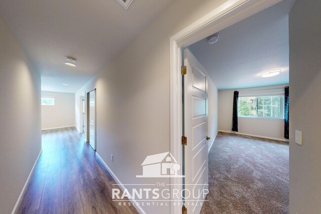 Building Photo - Luxury 4-Bedroom Home with 5-Car Garage & ...