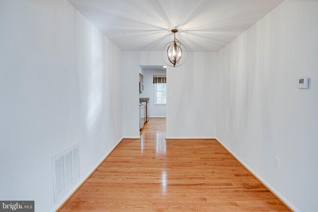 Building Photo - 9620 Masterworks Dr