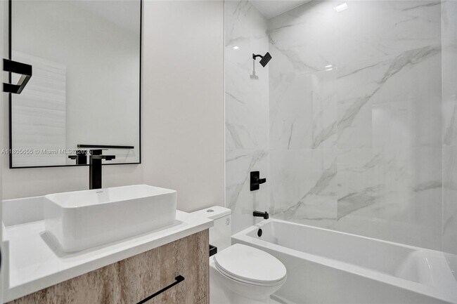 Building Photo - 21382 Marina Cove Cir