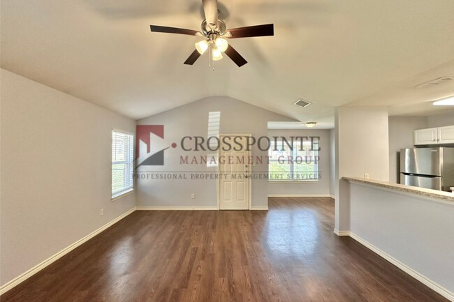 Building Photo - 8631 Mansion Creek Cir