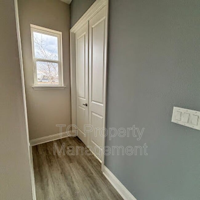 Building Photo - 4484 Sun Lily Ct