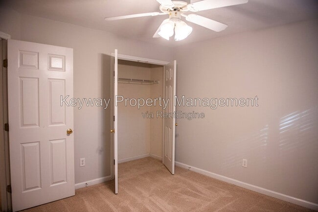 Building Photo - 242 Stonington Dr