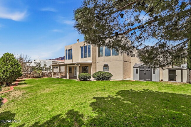 Building Photo - 825 Dulce Tierra Dr