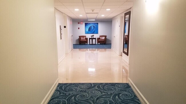Building Photo - 3900 Galt Ocean Dr