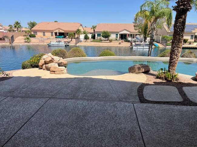 Building Photo - 3-6 Month Rental, Amazing Water Front Property With Private Pool!