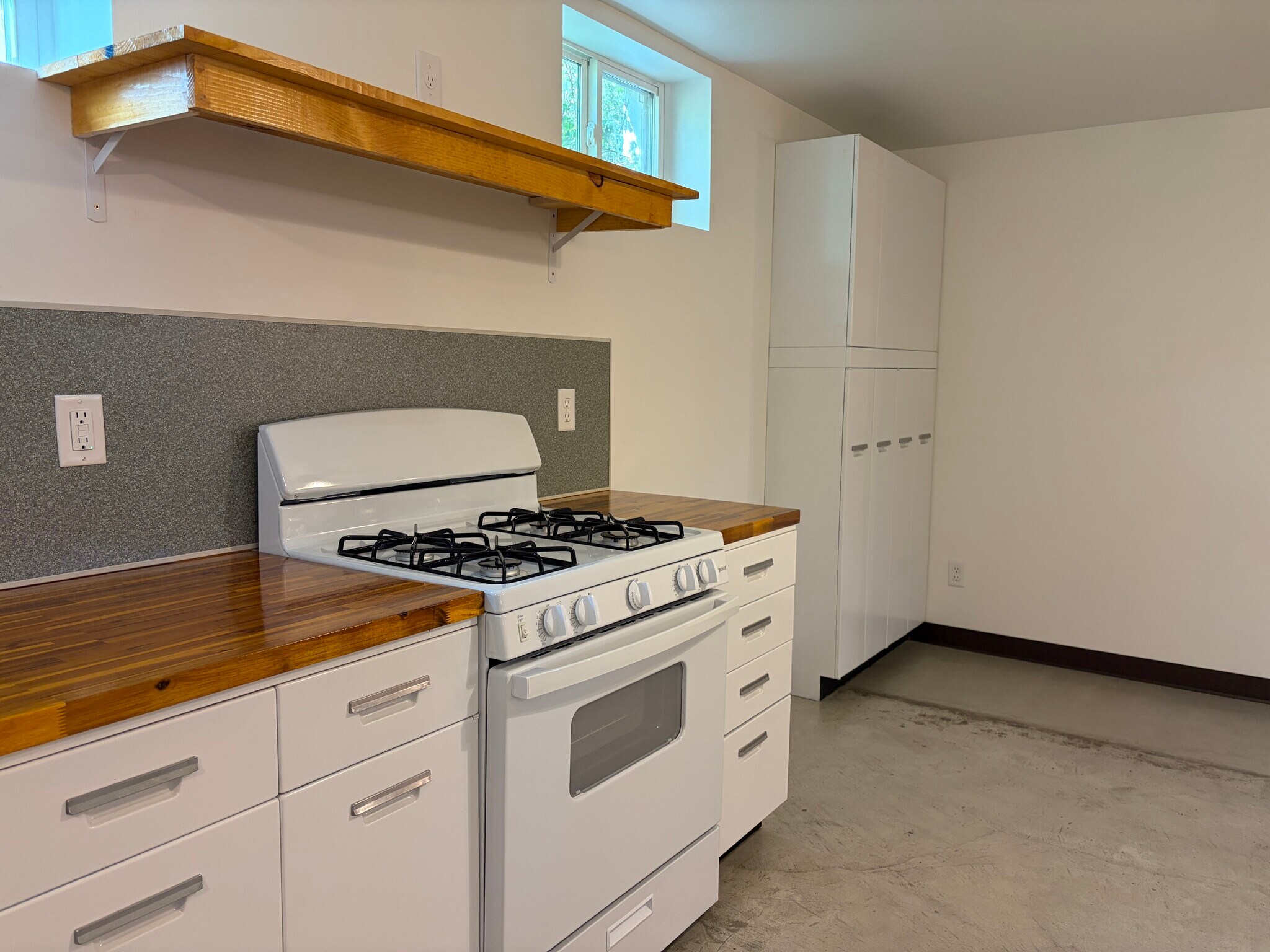 Building Photo - 1530 S 4th St