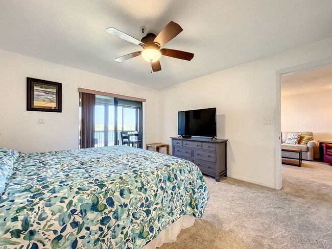 Building Photo - 462 Bouchelle Dr