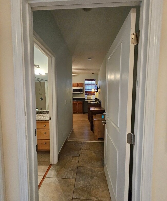 Building Photo - Ke Ali'i Ka  3/3 Bedrooms