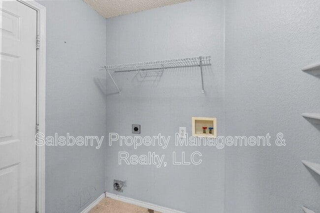 Building Photo - 4717 Barnhill Ln