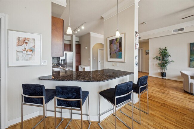 Building Photo - 3333 Allen Pkwy
