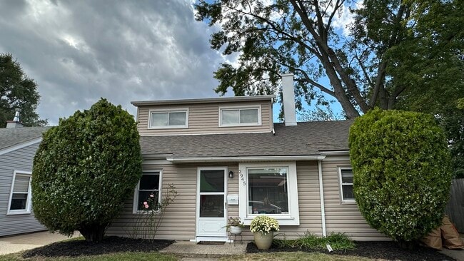 Building Photo - 2945 Burdette St