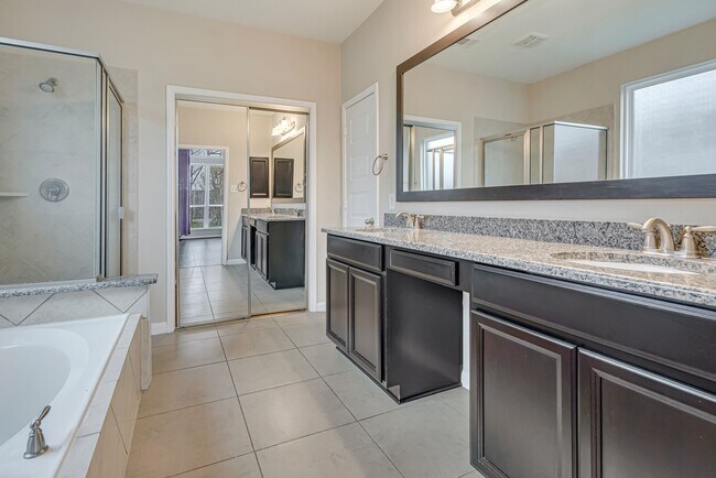 Building Photo - 17602 Stamford Oaks Dr