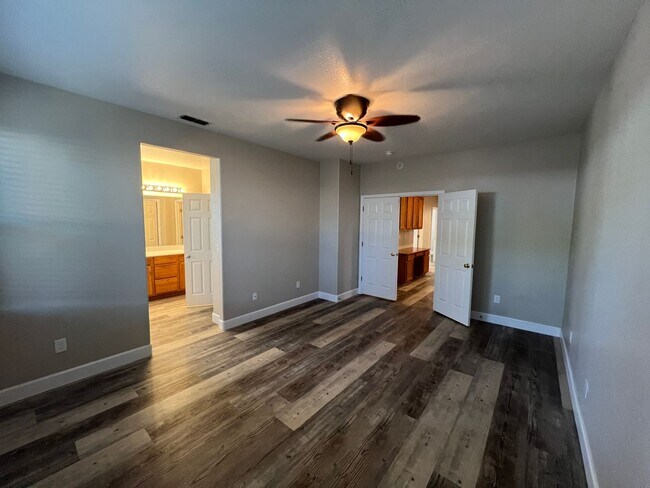 Building Photo - 4-bedroom single story in Sylvan School Di...