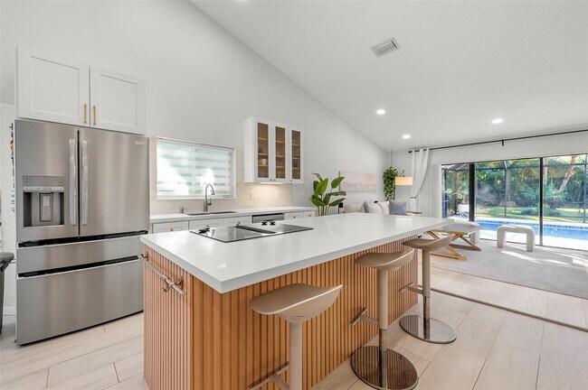 Building Photo - 1611 NW 101st Way