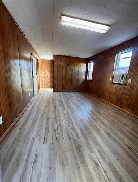 Building Photo - 483 Dogwood Dr