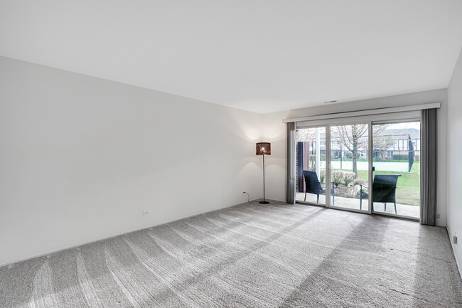 Building Photo - 1330 Cromwell Ct