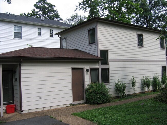 Building Photo - 2312 Price Ave