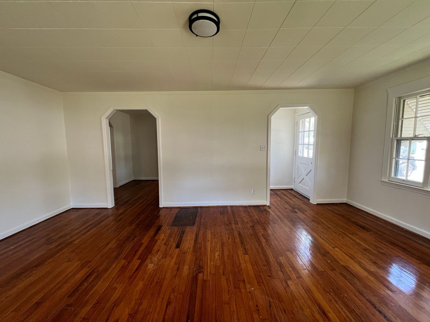 Building Photo - 1407 S Moore Rd