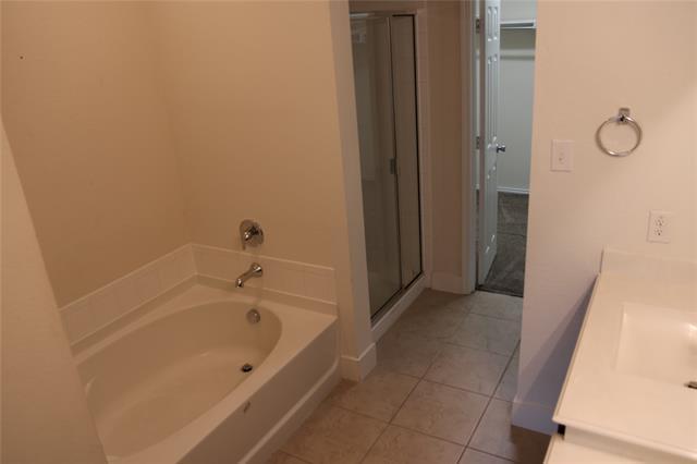 Building Photo - 1700 Zebra Finch Dr