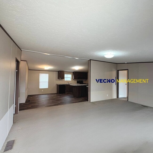 Building Photo - 842 Corinne Dr