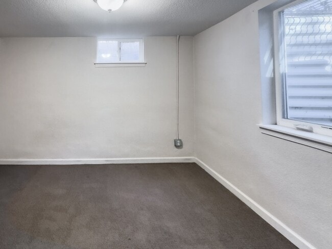 Building Photo - Spacious 5-Bedroom Gem on Locust Street – 2,053 Sq. Ft. of Comfort in Denver's Heart!