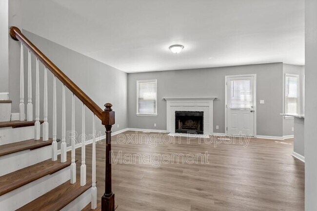 Building Photo - 4589 Fieldmoor Dr