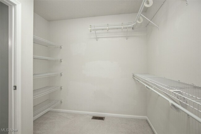 Building Photo - 2553 Seton Dr