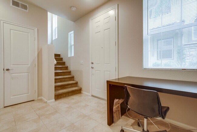 Building Photo - 2474 Antlers Way