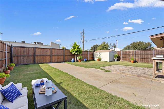 Building Photo - 500 Willow Oak Dr
