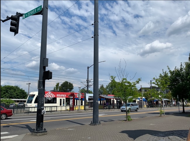 Building Photo - 7965 N Fenwick Ave