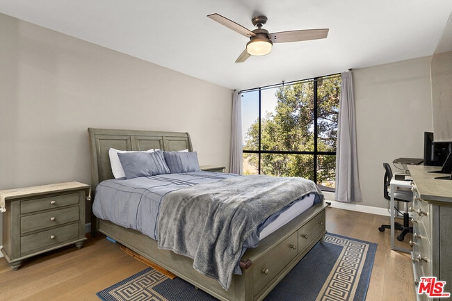 Building Photo - 4275 Vía Arbolada