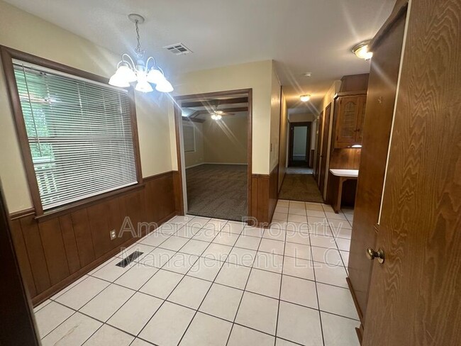 Building Photo - 4651 S Norwood Ave