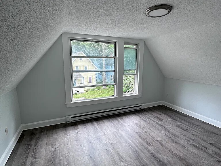 Building Photo - 111 Laurel Hill Ave